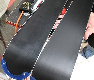 Ski_snowboard waxing